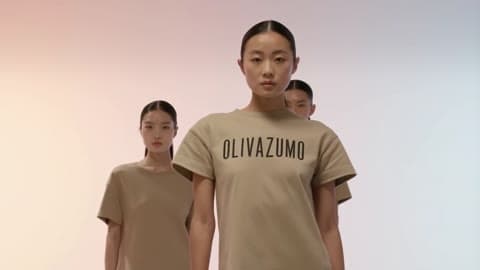 An advert for a luxury perfume brand: Video AI video template
